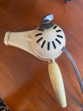 Vintage KWIK WAY hair dryer. 1930’s model K-118-R